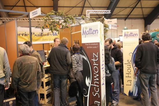 Devant le stand
